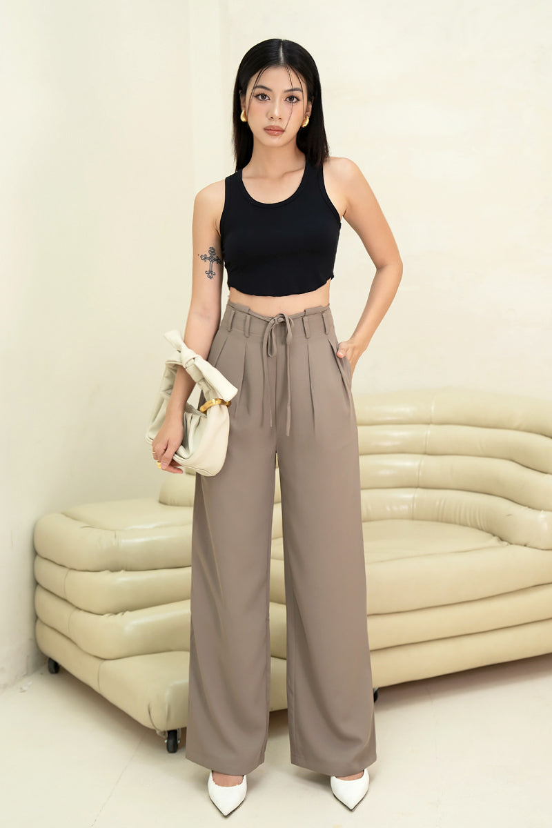 ESSENTIAL BASIC CROP TOP (BLACK)