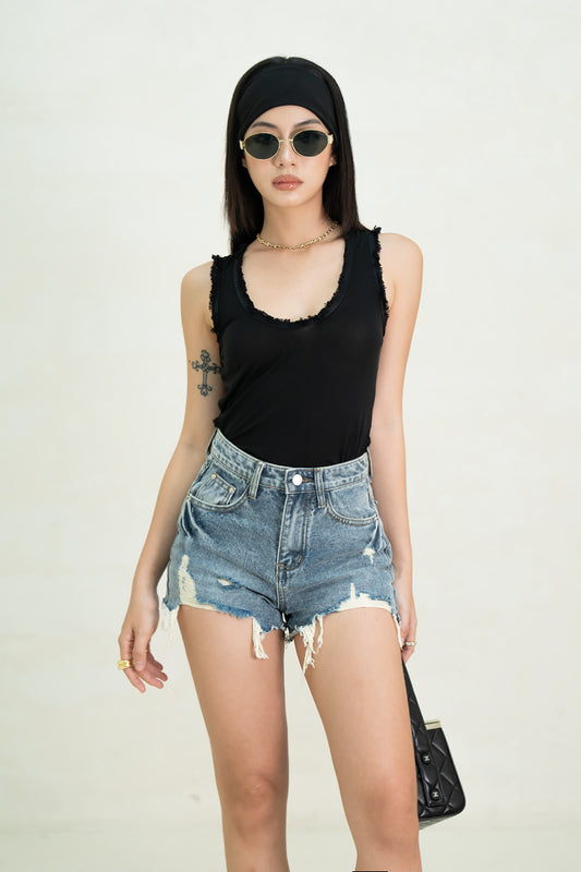 MAIN RIPPED DENIM SHORTS (VINTAGE WASH)